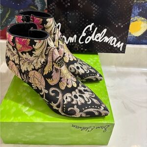 Sam Edelman Kinzey kitten heel booties. Size 9. Black metallic multi color.